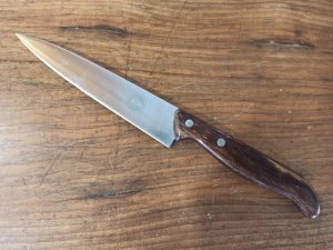 Due Buoi Coltello da Cuoco - Lama cm 20 Manico in Legno Resinato e Pressato